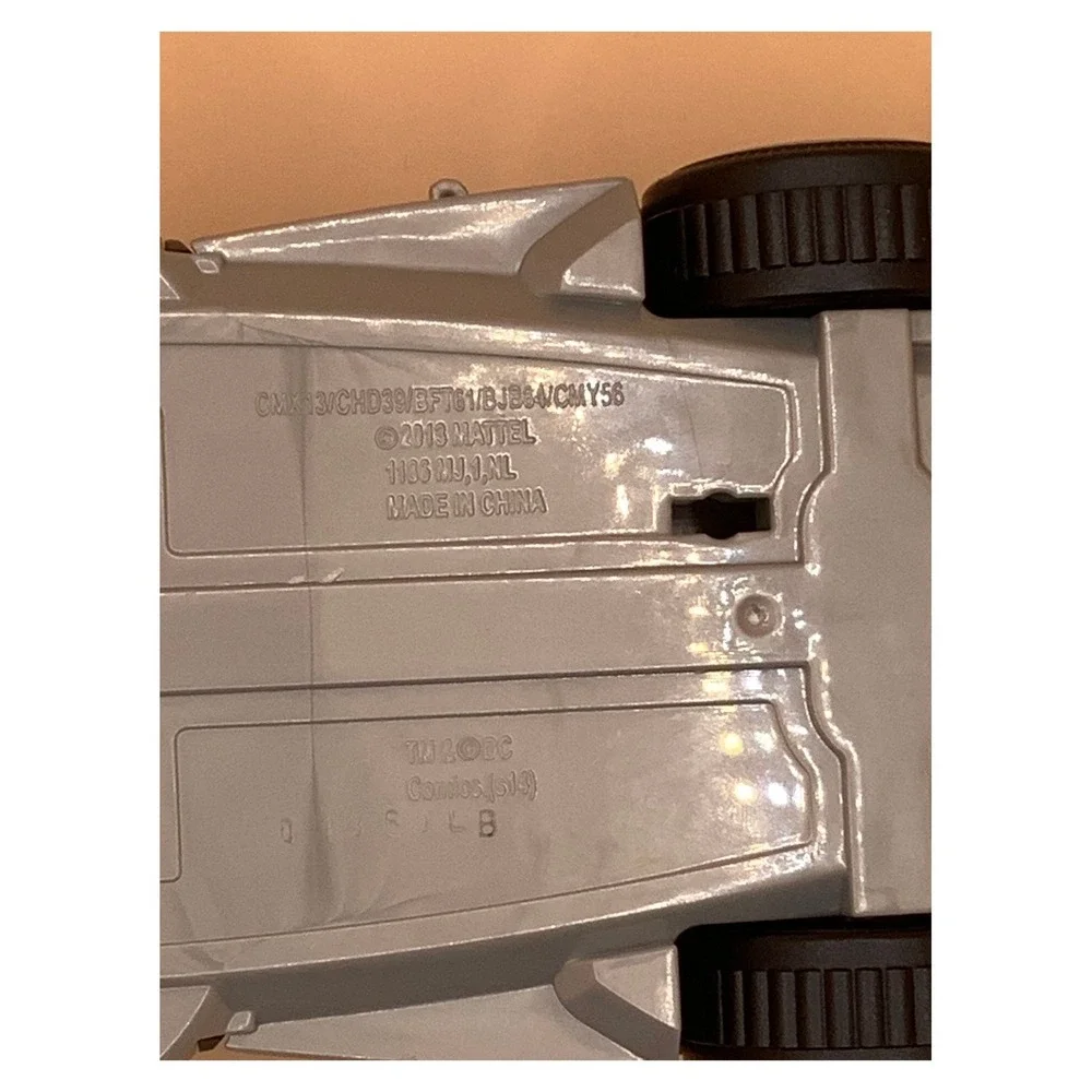 Mattel‎ Batman Batmobile Action Engine Vehicle Black Toy Car